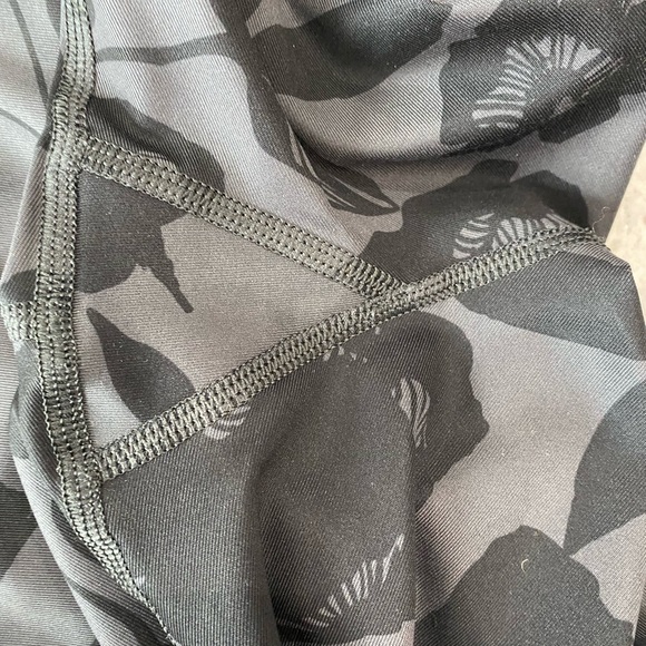 Lululemon Wunder Under Crop Full-On Luxtreme - Picture 8 of 12